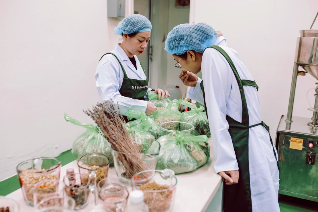 Unpacking herbs at Skinlosophy headquarters.