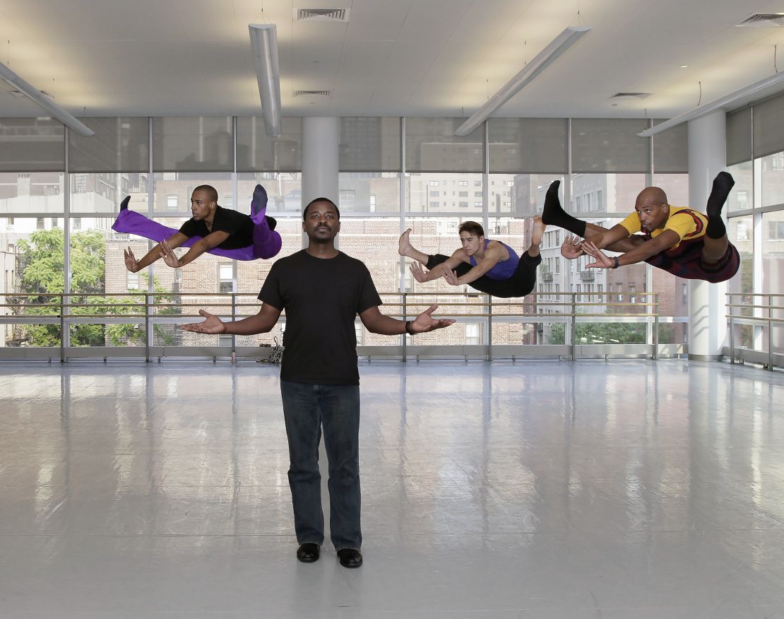 Robert Battle and the Alvin Ailey dancers rehearsing "Takademe" 