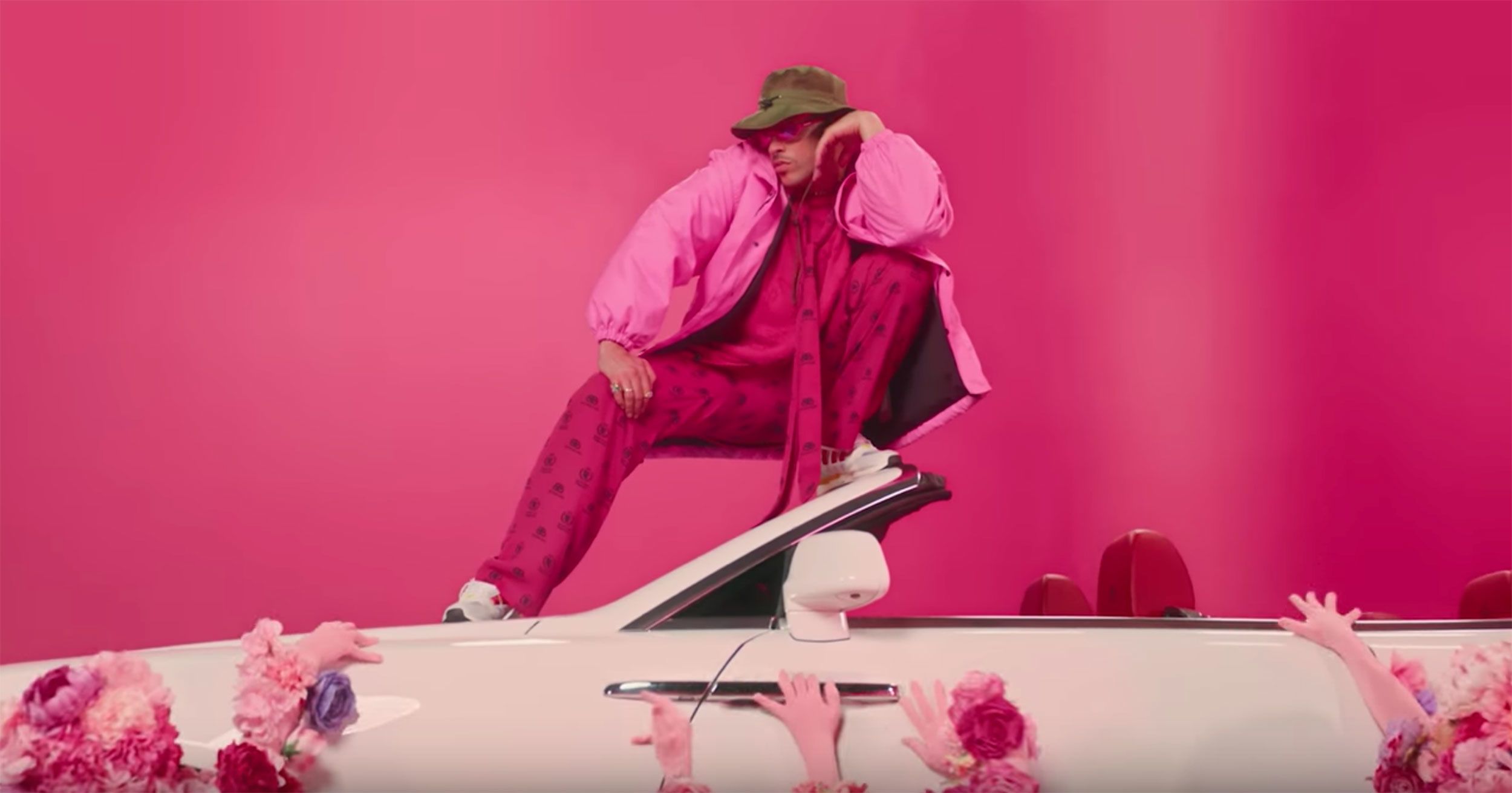 Bad Bunny's 'Yo Perreo Sola' video has a really important message about twerking | CNN Bad Bunny's 'Yo Perreo Sola' video has a really important message about twerking | CNN