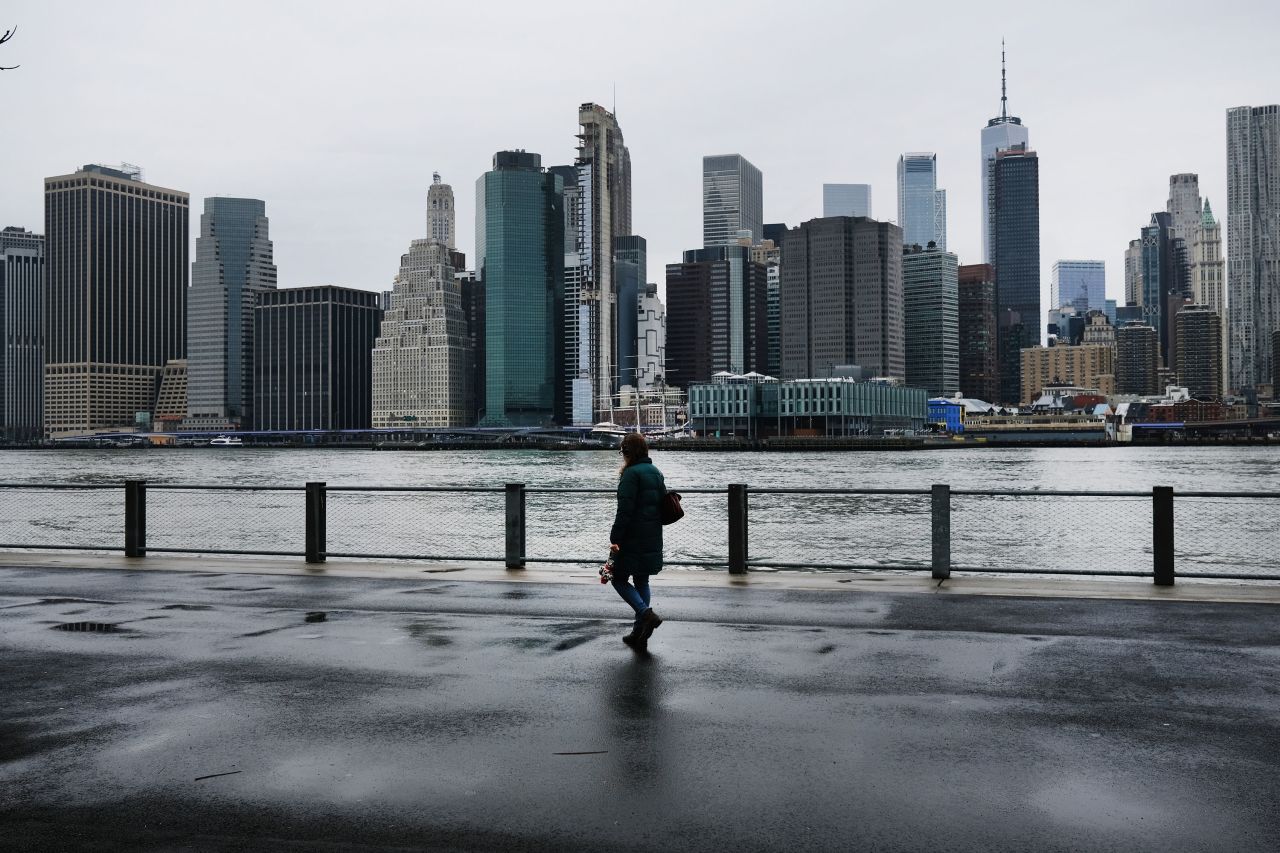 A popular view of Manhattan from Brooklyn.