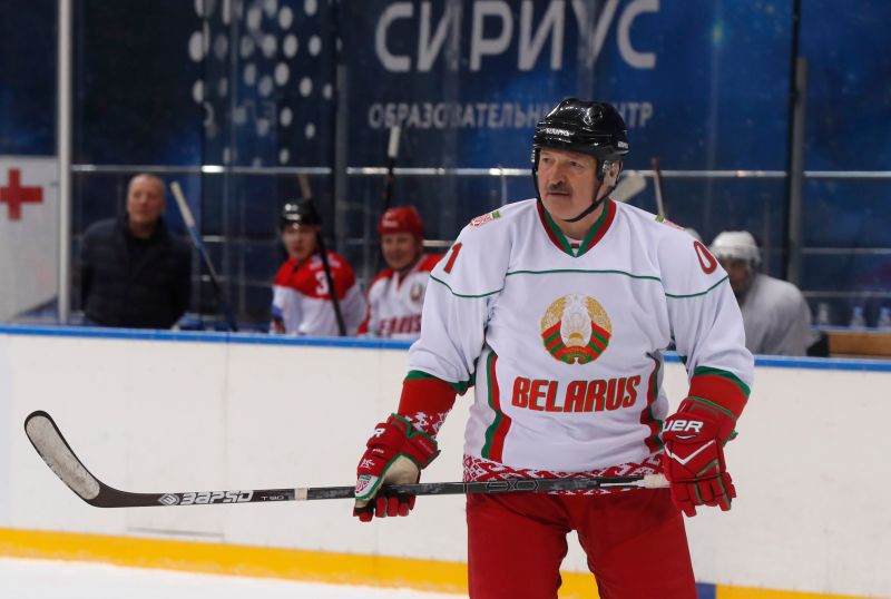 Alexander Lukashenko Better to die standing than to live on your knees, says Belarus president at ice hockey match CNN