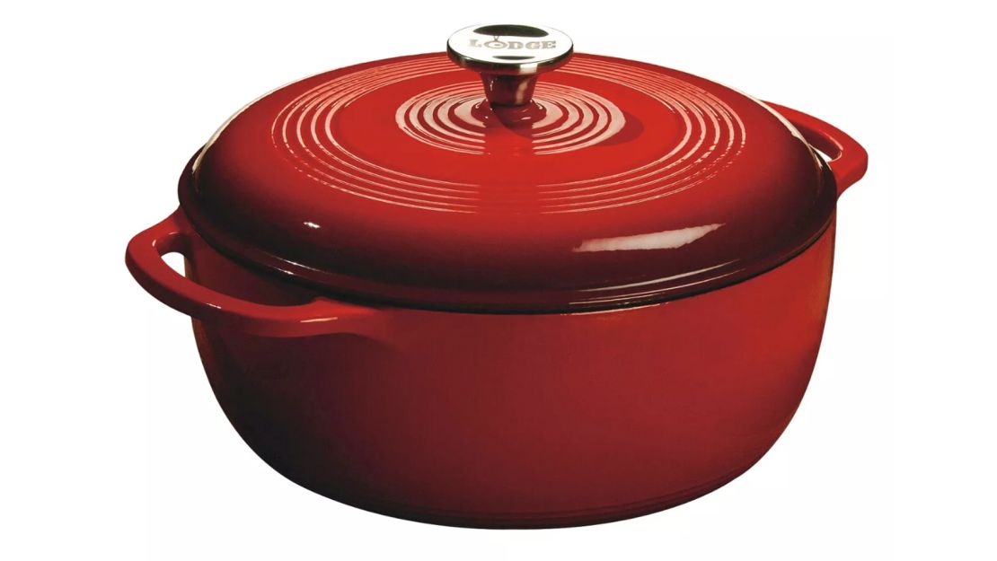 Lodge 3-Quart Non-Stick Cast Iron Round Dutch Oven