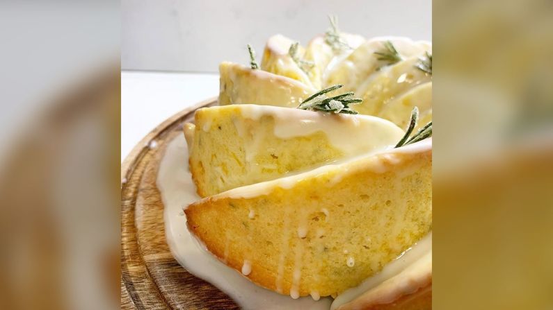 <a href="index.php?page=&url=https%3A%2F%2Fwww.instagram.com%2Fpachyta%2F" target="_blank" target="_blank">Pachy Sarmiento-Bull</a> baked this orange, olive oil and rosemary cake from her home in New York. "We have to do what we have to do to keep us distracted for a bit from what is happening, to have a break, to maintain sanity, because this is serious and it looks like it's going to last a long time," she said.