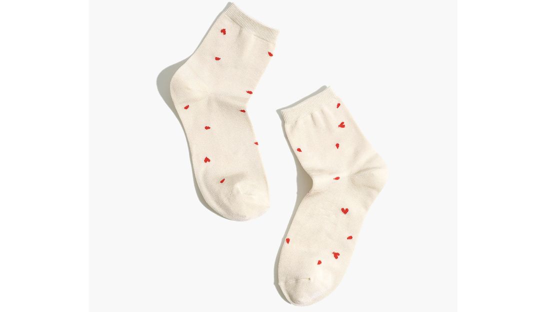 Night Shimmer Ankle Socks in Petal Hearts