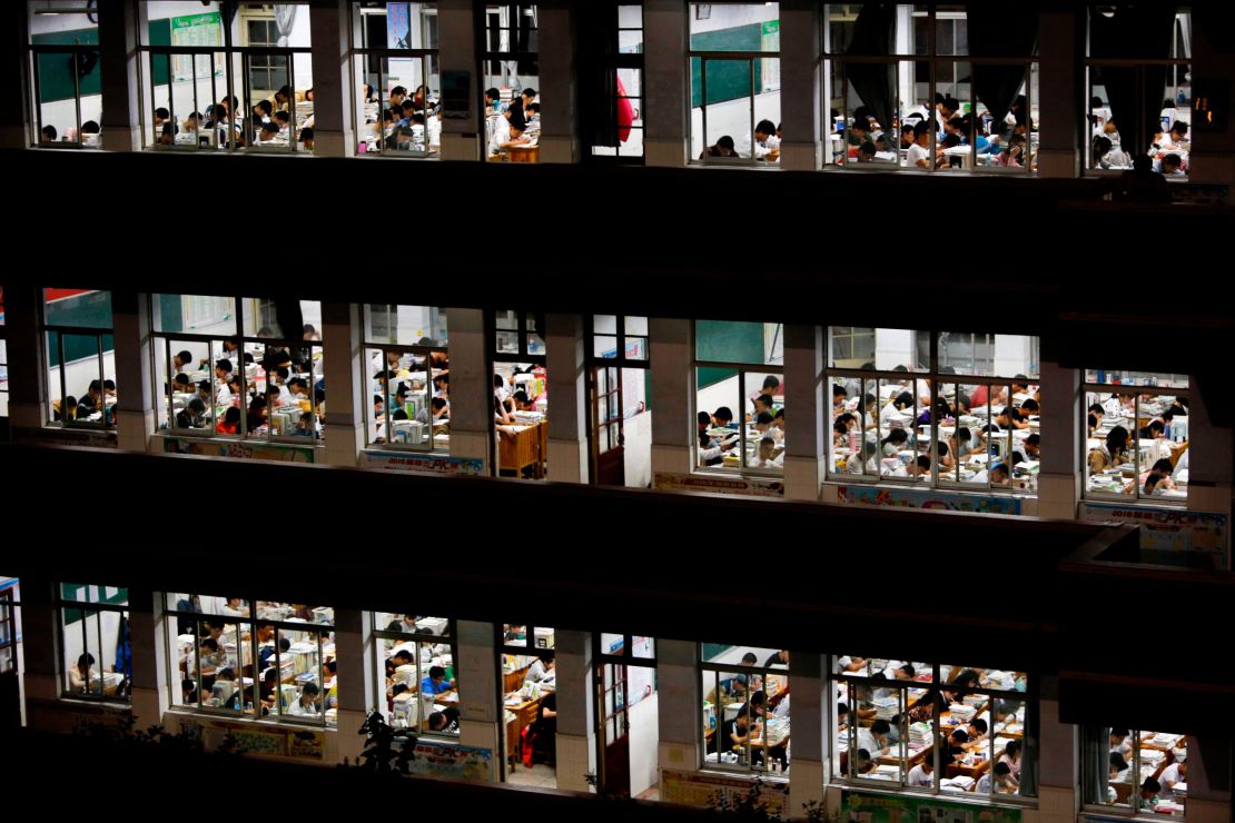 To prepare for the gaokao, it is not uncommon for students to spend more than 14 hours a day at school, leaving late in the evening after mandatory self-studying sessions.
