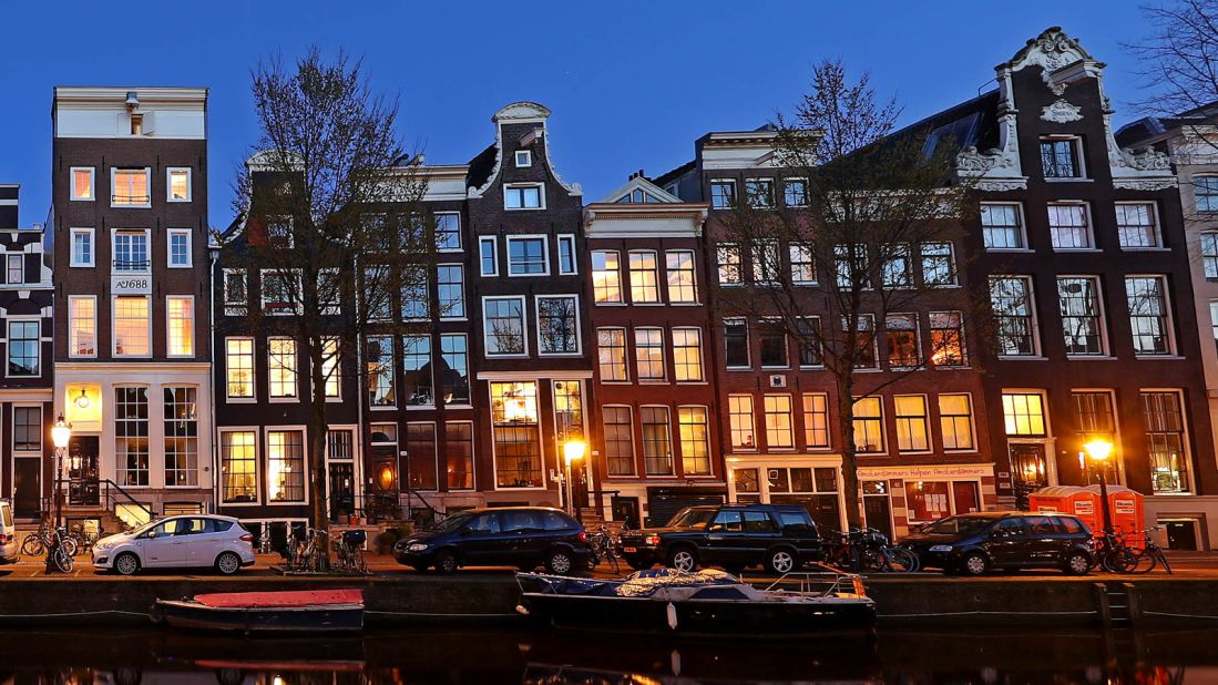 <strong>Showing off: </strong>The most popular explanation of the Dutch love of unobstructed windows stems from the protestant religious tradition of Calvinism, which insists that honest citizens have nothing to hide. A desire to show off possessions could be another explanation.