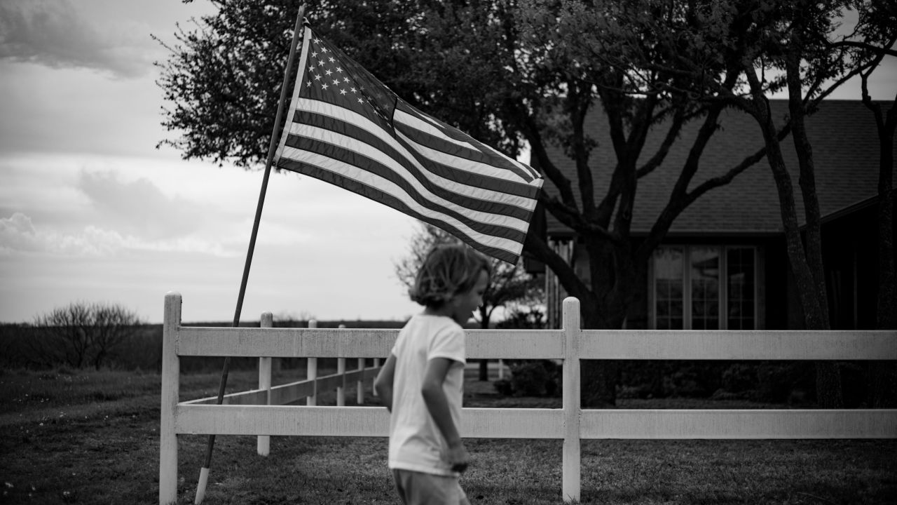 Texas photographer Emily McCartney is participating in the Front Porch Project, an effort organized by photographers around the country to help support charities by shooting portraits of families at home during coronavirus quarantine. 