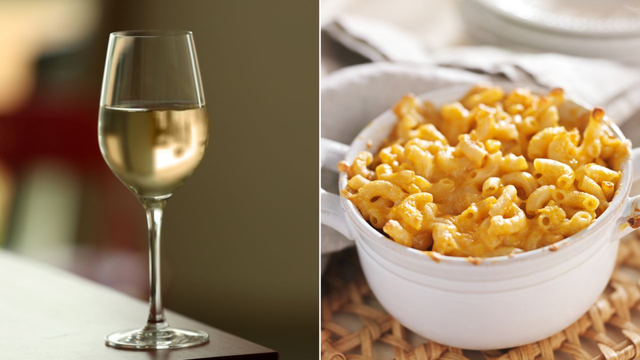 <strong>Dessert wine with mac and cheese:</strong> A sweet dessert wine mixes well with this classic comfort food.