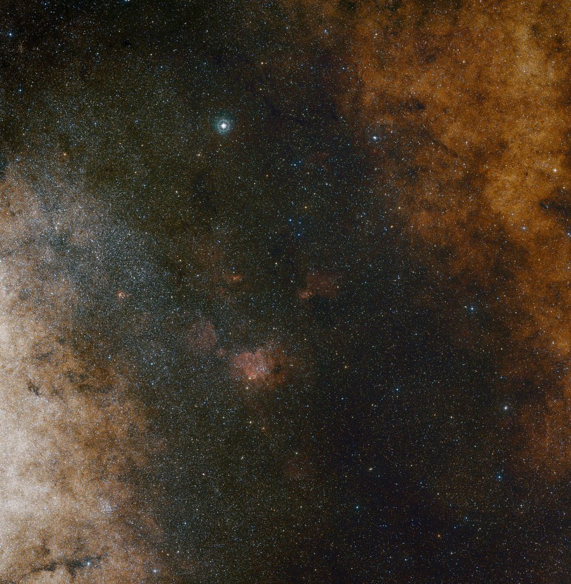 This image shows star clouds towards the center of the Milky Way. 