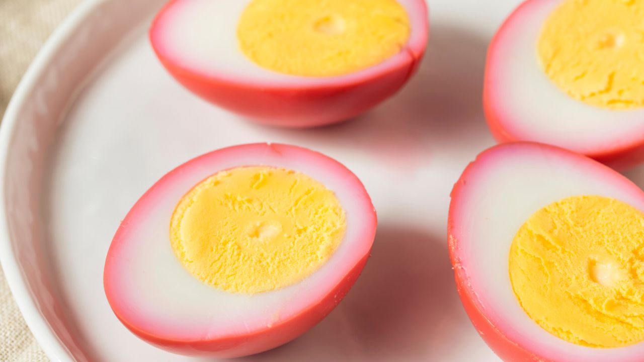 <strong>Pickled eggs:</strong> Pickled eggs were popular in the public houses of 19th century England now found on bar and restaurant menus across the US.
