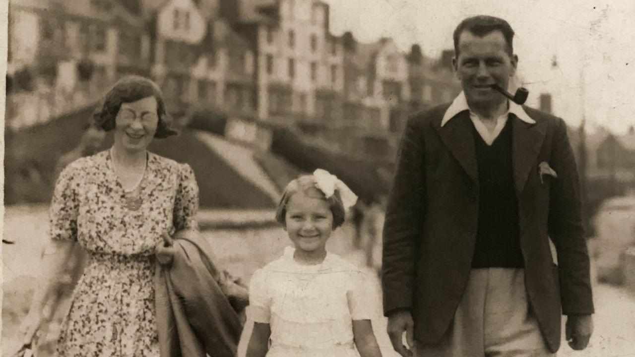 <strong>Local escapes:</strong> As a child, Johnston's only vacations were seaside excursions not far from her home in the north of England. Aged six, this trip to Bridlington was cut short by the outbreak of World War II.