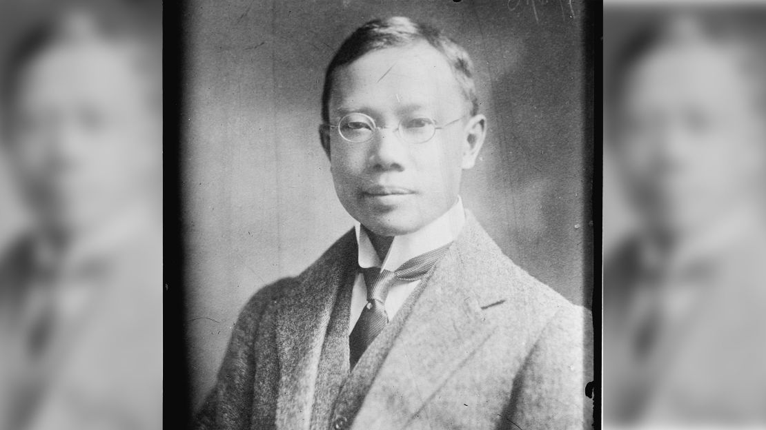 This photo taken sometime between 1910 and 1915 shows Dr. Wu Lien-teh, a Cambridge-educated Chinese physician who pioneered the use of masks during the Manchurian Plague of 1910-11.
