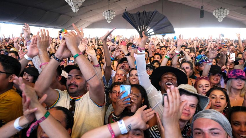 INDIO, CA - APRIL 21:  Festivalgoers watch Lizzo perform at Mojave Tent during the 2019 Coachella Valley Music And Arts Festival on April 21, 2019 in Indio, California.  (Photo by Frazer Harrison/Getty Images for Coachella)