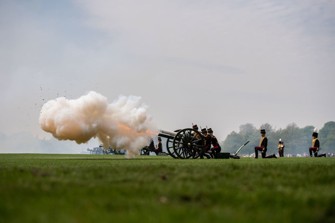 Soldiers reload a gun after firing during a 41 Royal gun salute to mark the 93rd birthday of Queen Elizabeth II at Hyde Park on April 22, 2019.