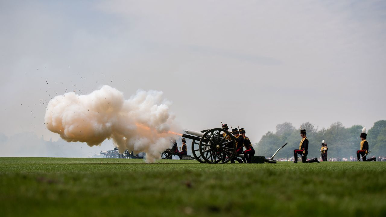 Soldiers reload a gun after firing during a 41 Royal gun salute to mark the 93rd birthday of Queen Elizabeth II at Hyde Park on April 22, 2019.