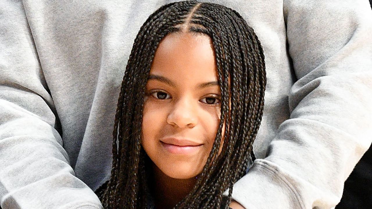 Beyonce's Daughter Blue Ivy's Hair Pulled by Fan During Concert Incident - wide 9