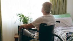 When it comes to seniors, reading early warning signals is key to diagnosing Covid-19. Elderly adults show "atypical" symptoms such as sleeping more or confusion and dizziness.