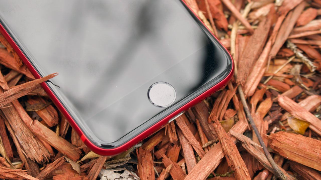 3-underscored apple iphone se 2020 review
