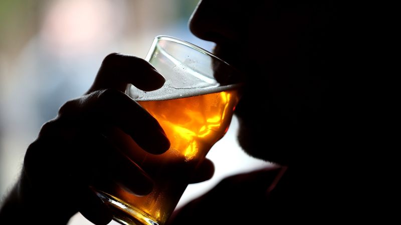 40 grams of alcohol per day raise lifestyle disease risk among men