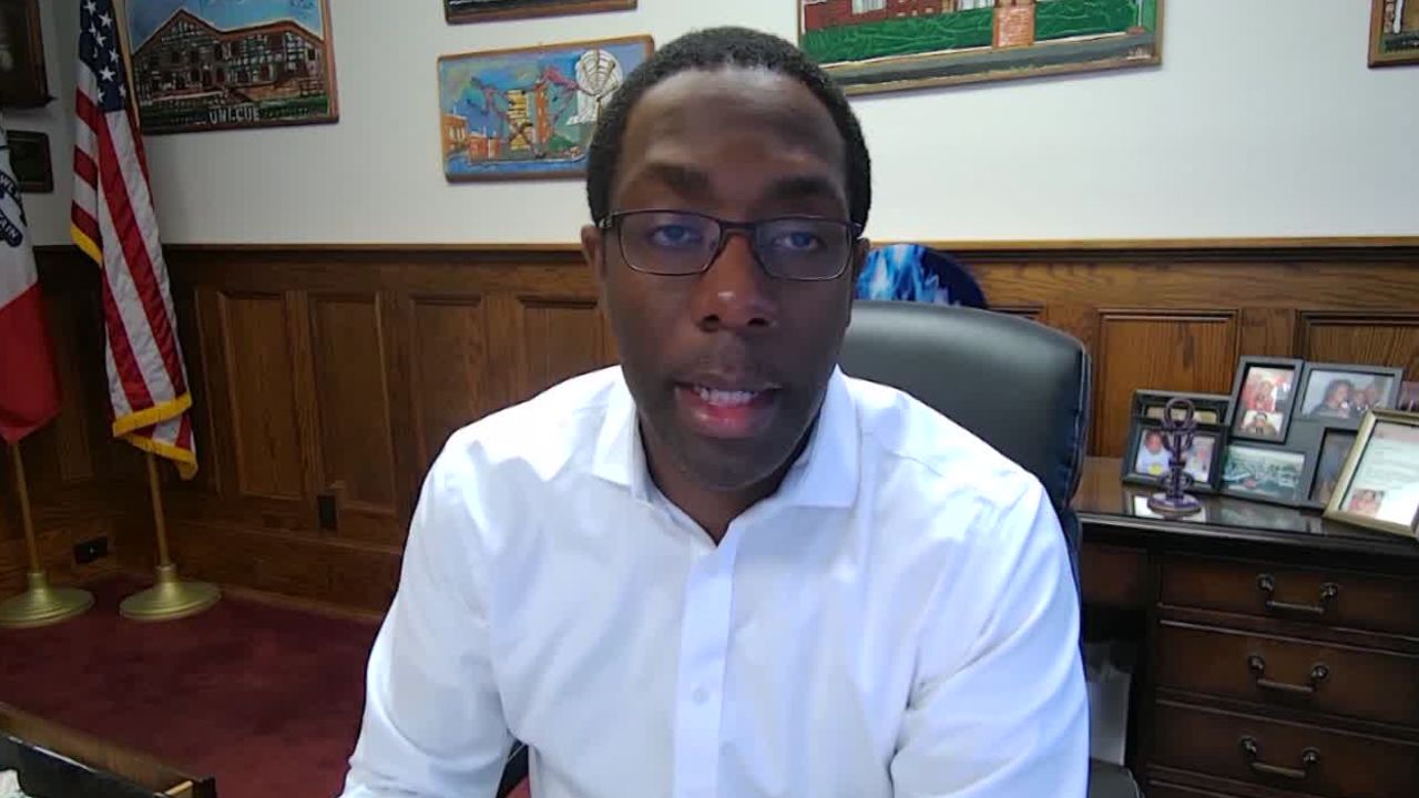 Mayor Quentin Hart Waterloo Iowa