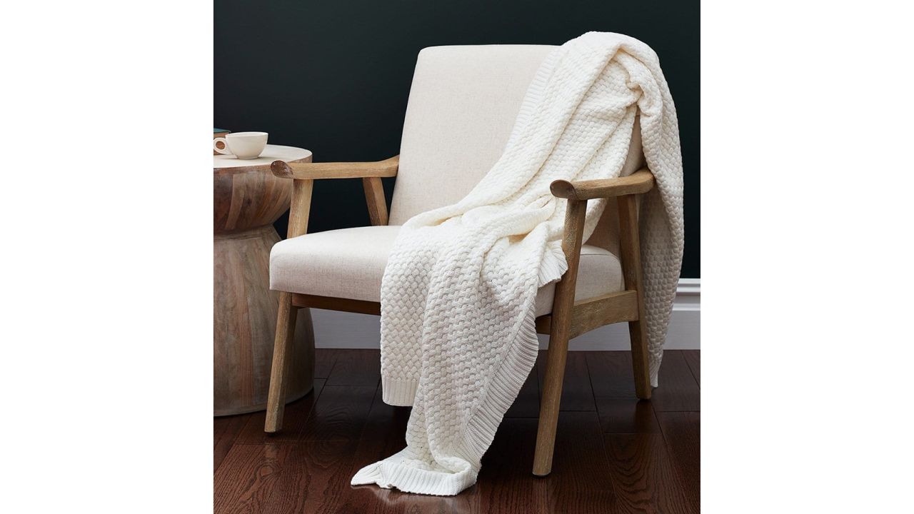 Boll and Branch Chunky Knit Throw Blanket