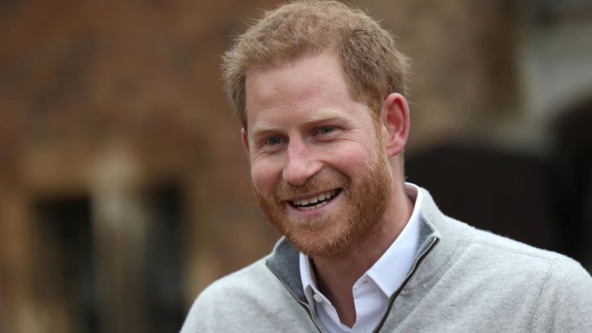 WINDSOR, UNITED KINGDOM - MAY 06: Prince Harry, Duke of Sussex speaks to the media at Windsor Castle following the birth of his son on May 06, 2019 in Windsor, United Kingdom. Meghan, Duchess of Sussex gave birth to a baby boy weighing 7lbs 3oz at 05:26 BST. (Photo by Steve Parsons - WPA Pool/Getty Images)