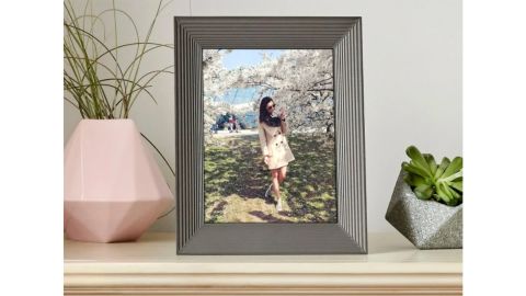 Aura Smart Connected Picture Frame