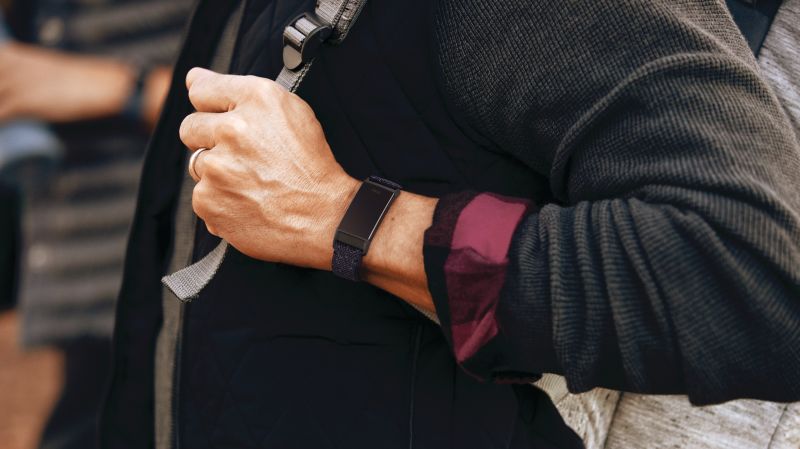 Fitbit discount charge watch