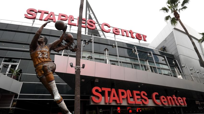 LOS ANGELES, CALIFORNIA - MARCH 12: Exterior of Staples Center after both the NHL and NBA postpone seasons due to corona virus concerns at Staples Center on March 12, 2020 in Los Angeles, California. (Photo by Harry How/Getty Images)