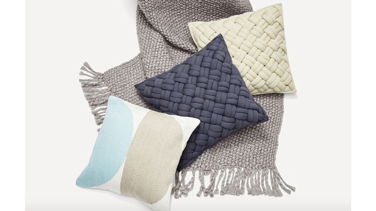 Burrow Structured Blue Circles Set