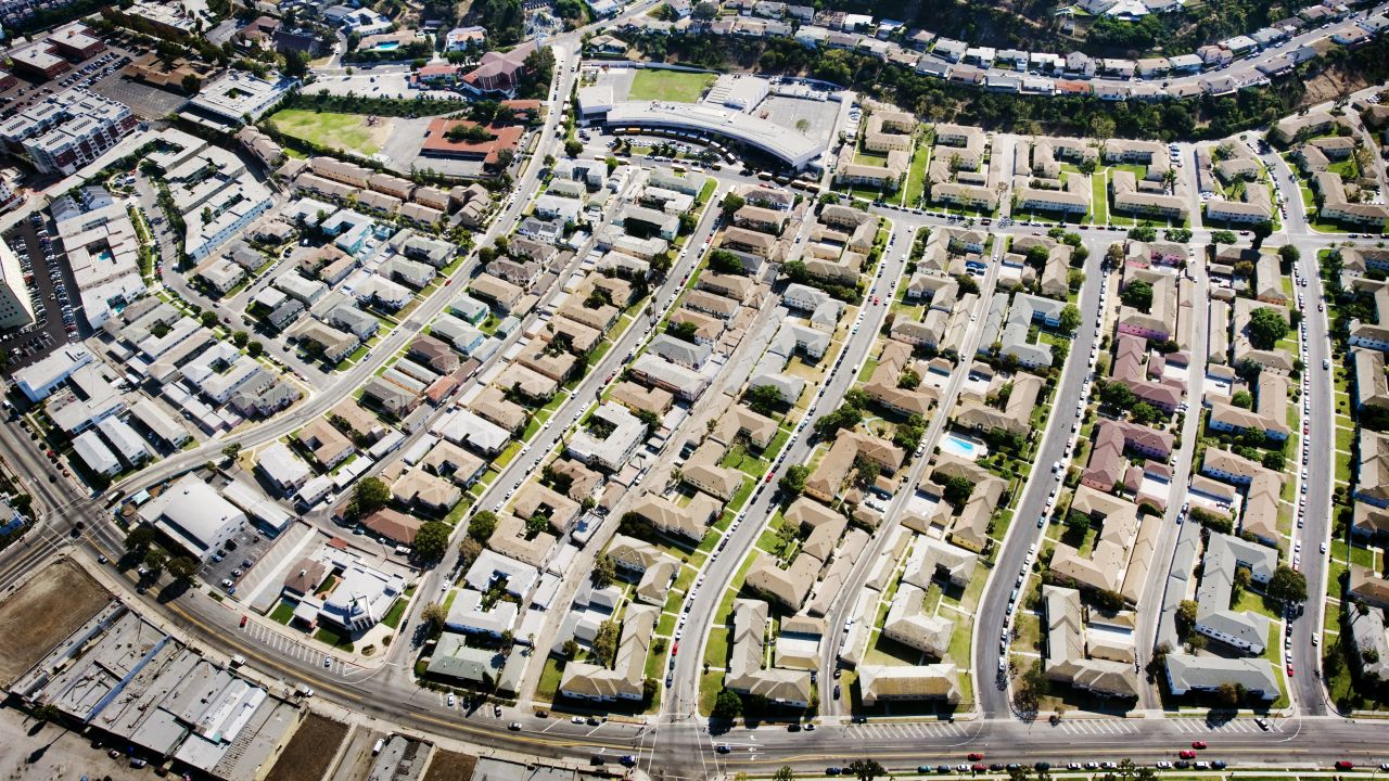 Joel Kotkin argues the more sprawling development of Los Angeles put the city in a better position to face the coronavirus pandemic.