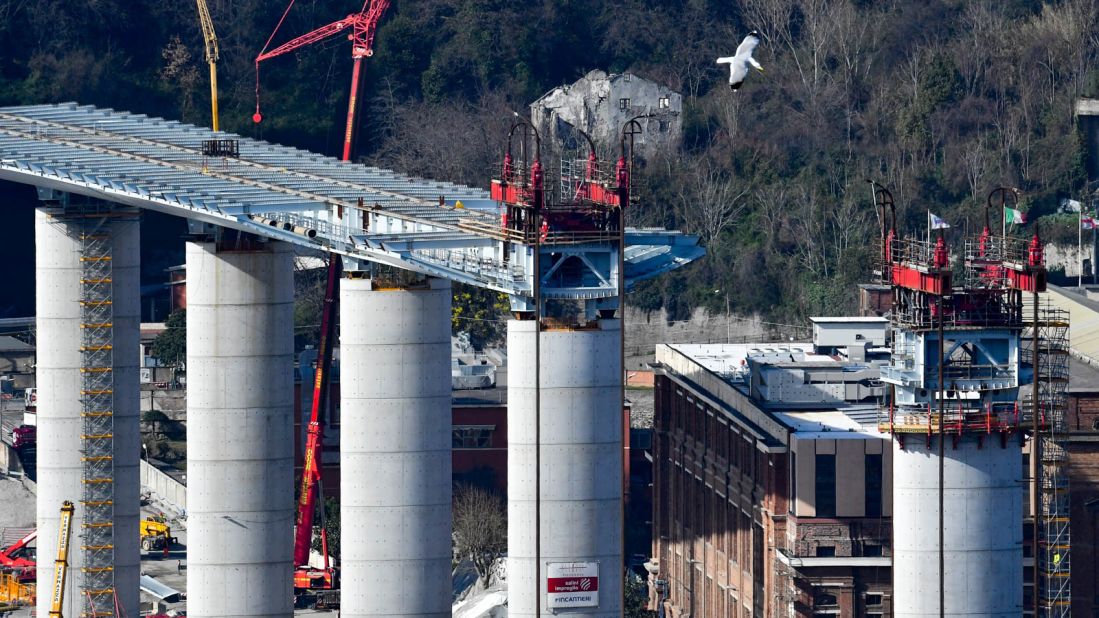 <strong>Fast pace:</strong> Work on the new bridge was undertaken at an accelerated pace. Its engineers say work that would normally take three and a half years was squeezed into just over 12 months.
