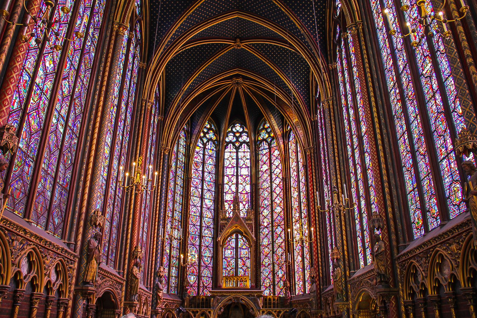 famous gothic cathedrals in europe
