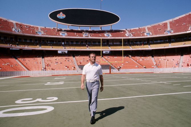 Shula walks onto the field at Arrowhead Stadium in Kansas City, Missouri, in 1972. Shula became head coach of the Miami Dolphins in 1970.