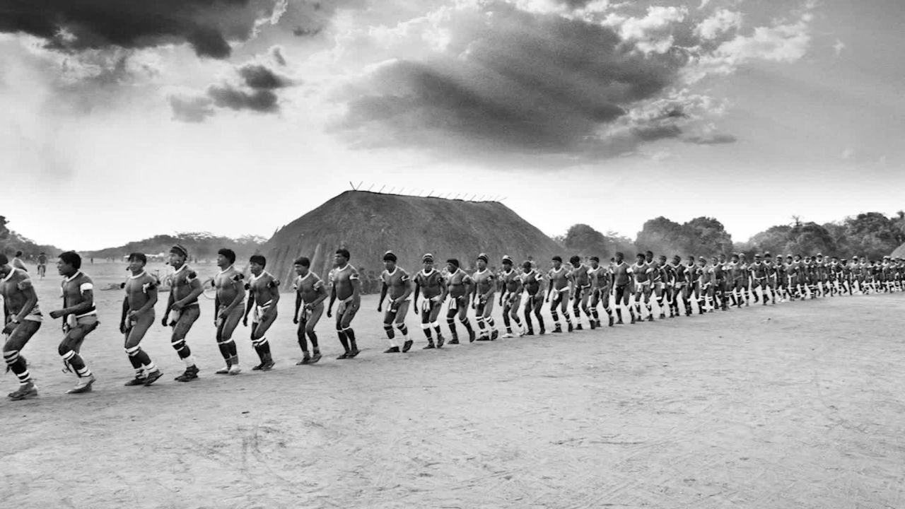 Sebastiao Salgado Amanpour Amazonia Indigenous Bolsonaro Brazil_00035516.jpg