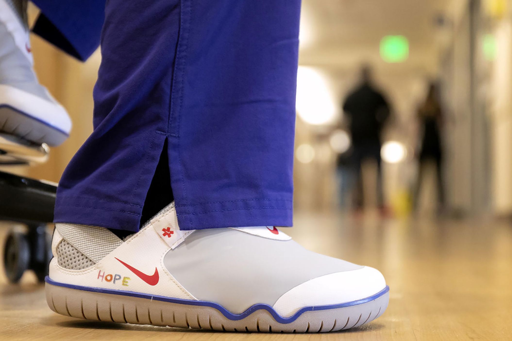 Nike will donate 30,000 shoes to frontline workers fighting Covid-19 | CNN  Business
