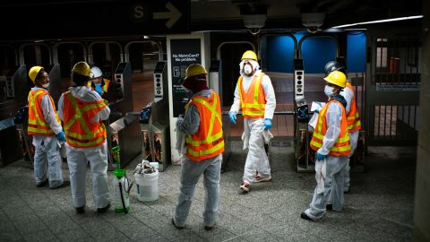 01 new york subway cleaning 0505