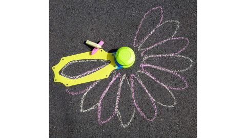 Crayola Washable Sidewalk Chalk Spiral Art Kit 