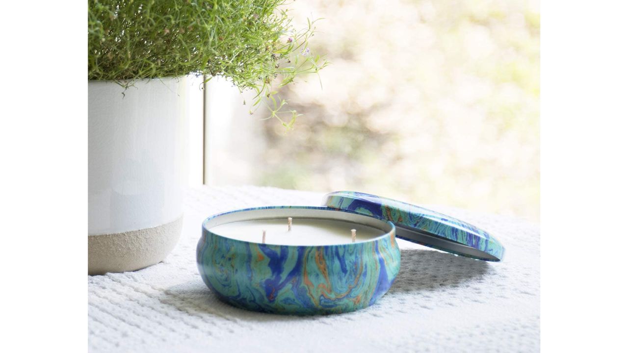 La Jolie Muse Citronella Candle