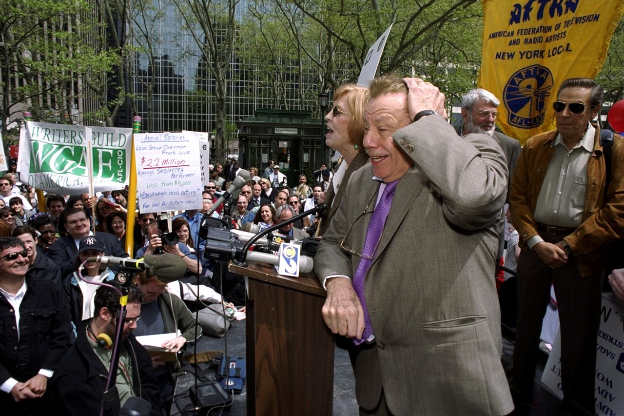 Stiller and Meara join a rally in New York in 2000, lending their support to a strike by the Screen Actors Guild over cable TV payments.