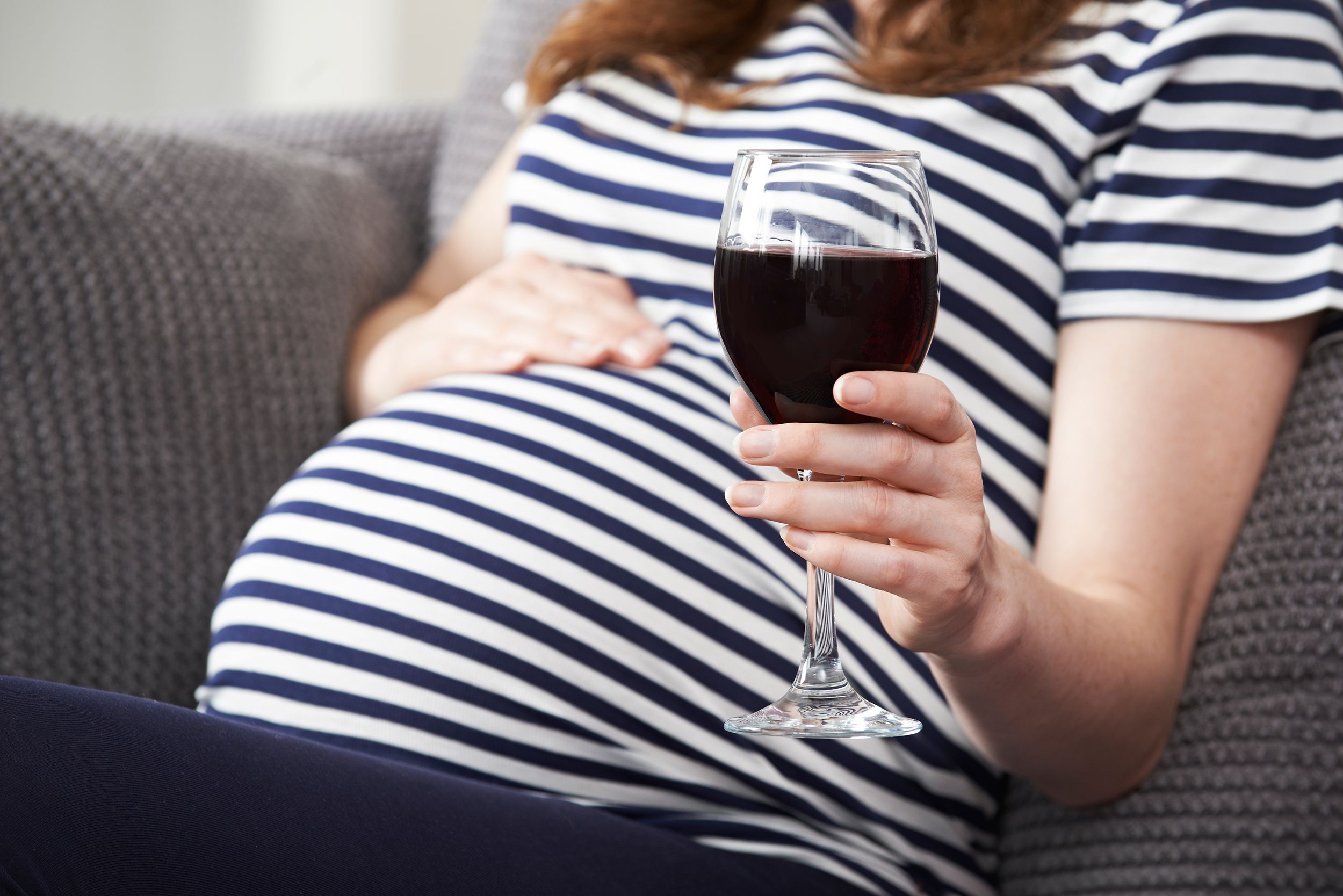 Drinking or smoking while pregnant newborn brain development | CNN