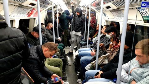 A busy London Underground carriage this morning, after Boris Johnson encouraged some people to go back to work but before he advised Brits to wear face coverings in public.