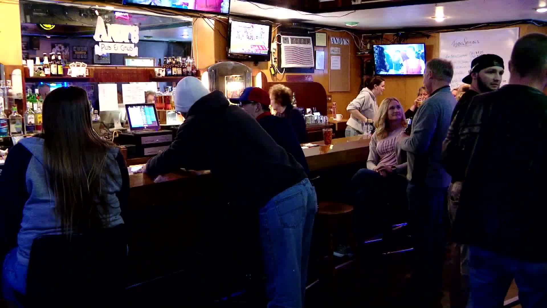 are dogs allowed in bars in wisconsin