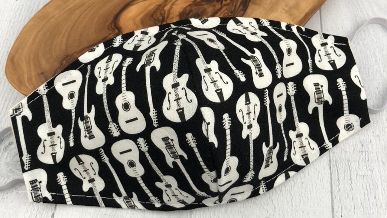 LizKingDesigns Face Mask - Guitars