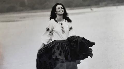 04 Phyllis George