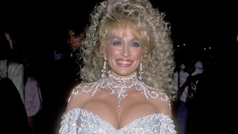 Musician Dolly Parton attends the 'Steel Magnolias' Century City Premiere on November 9, 1989 at Cineplex Odeon Century Plaza Cinemas in Century City, California. (Photo by Ron Galella, Ltd./Ron Galella Collection via Getty Images)
