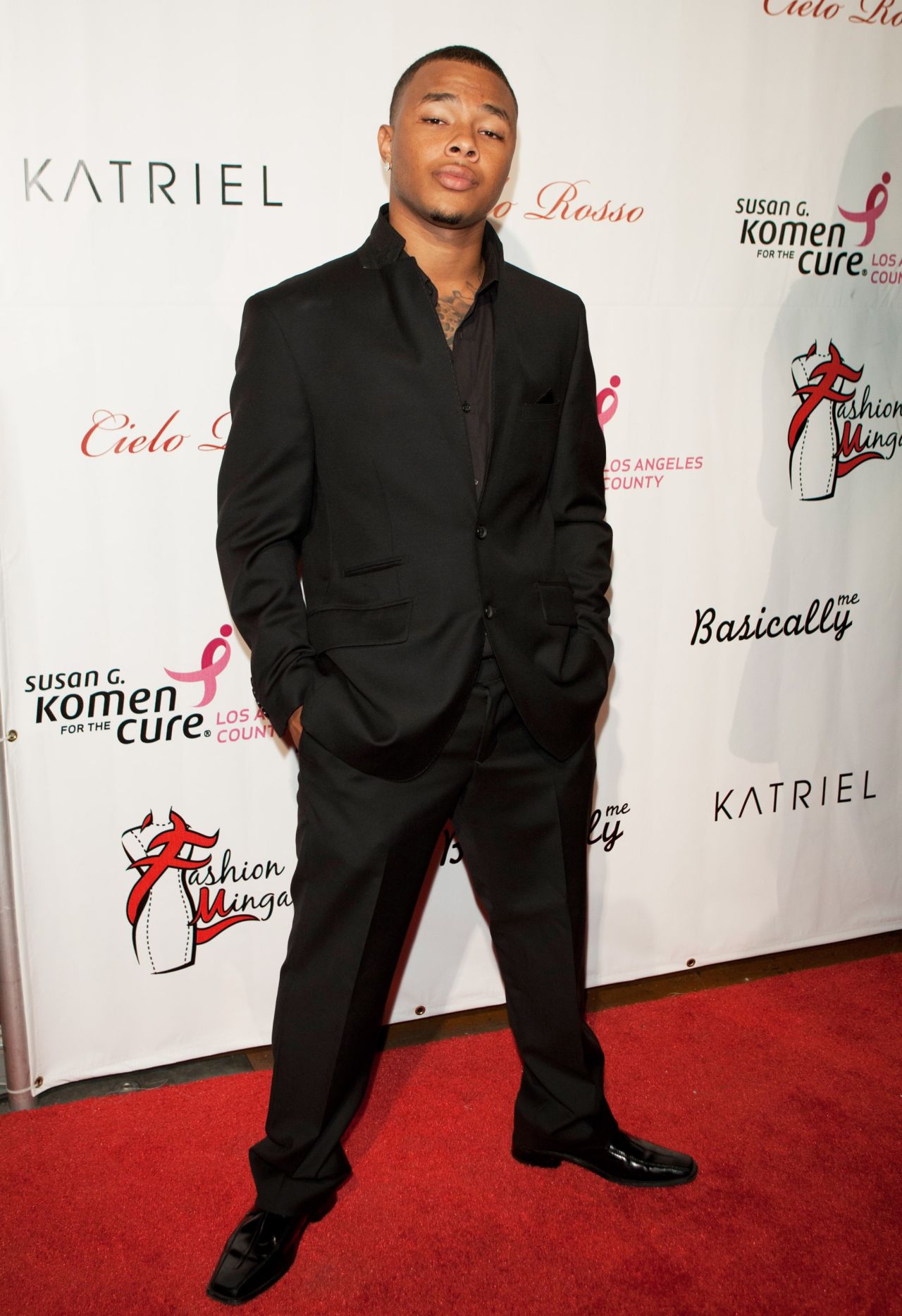 <a href="https://www.cnn.com/2020/05/19/entertainment/gregory-boyce-girlfriend-dead/index.html" target="_blank">Gregory Tyree Boyce</a>, an actor who appeared in the 2008 film "Twilight," was found dead in a Las Vegas residence on May 13, a spokesperson with the Clark County Office of the Coroner/Medical Examiner confirmed to CNN. He was 30. According to the coroner's office, Boyce was found dead with Natalie Adenike Adepoju, 27. The cause and manner of death is still being determined. A public information officer for the Las Vegas Police Department told CNN in an email that the deaths were "not a criminal incident" and referred any inquiry to the coroner's office.