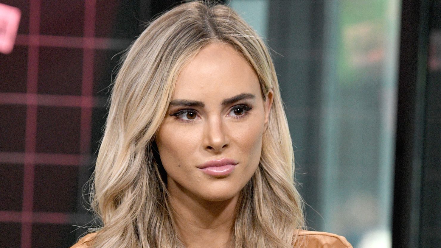 Amanda Stanton drove from her home in California to Arizona for a hair appointment.