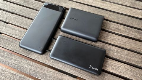 1-underscored best portable chargers lead