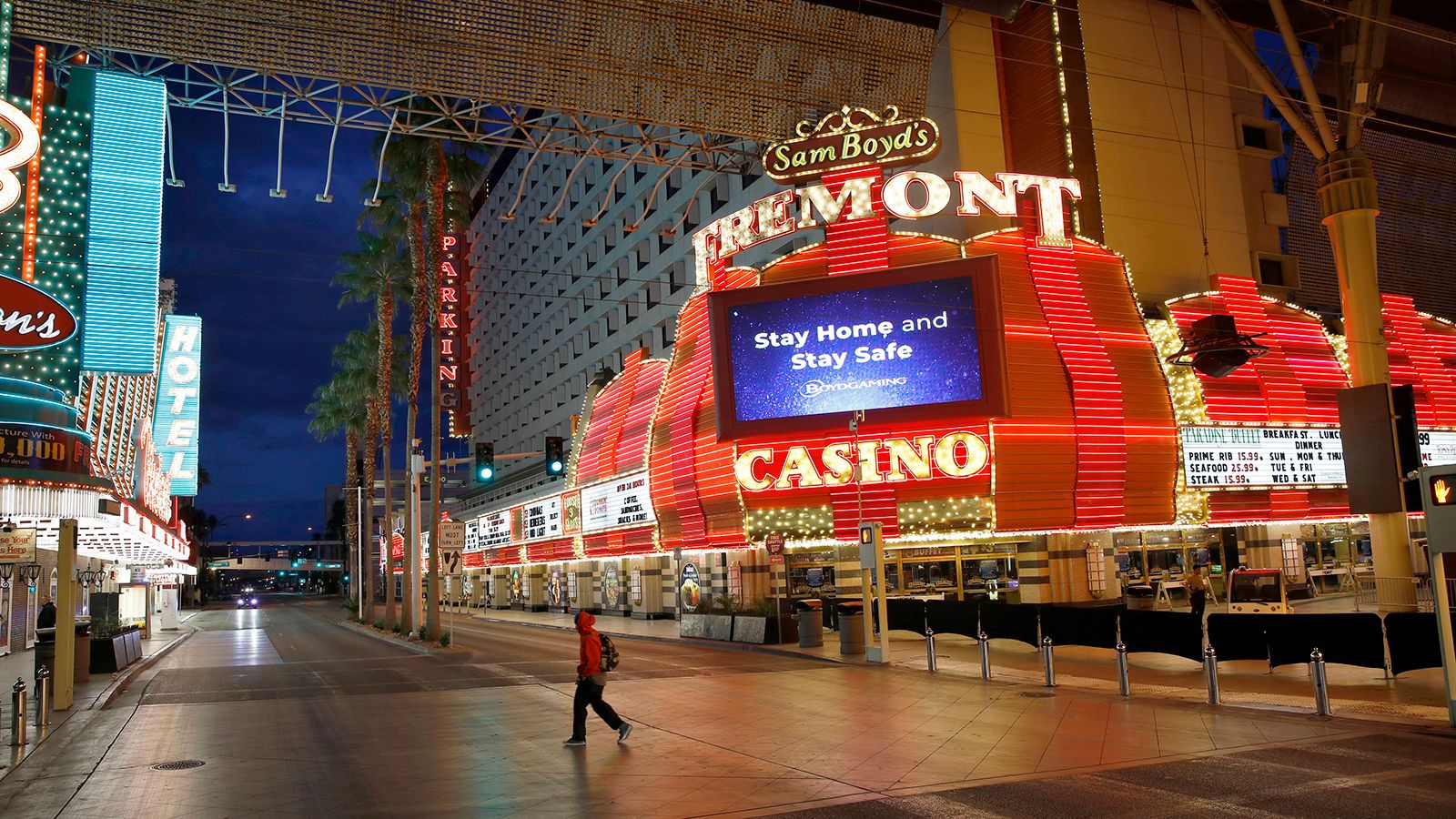 Las Vegas comes alive with the reopening of the casinos